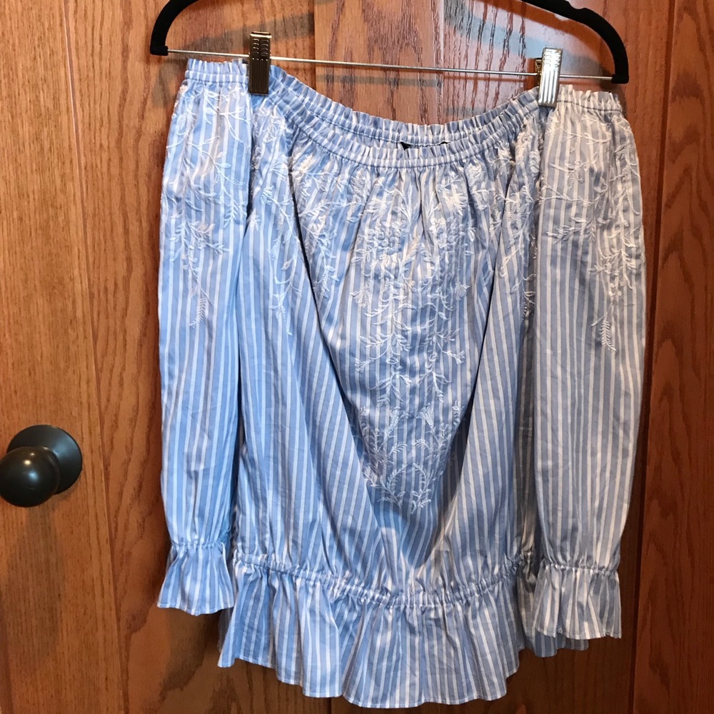 White House Black Market Off-the-Shoulder Blouse